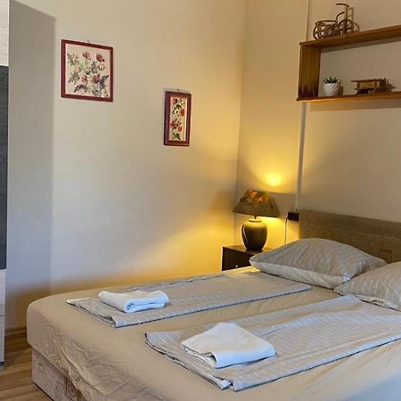 Bristol Apartments Baja Εξωτερικό φωτογραφία