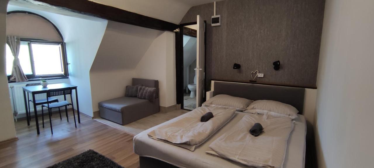 Bristol Apartments Baja Εξωτερικό φωτογραφία